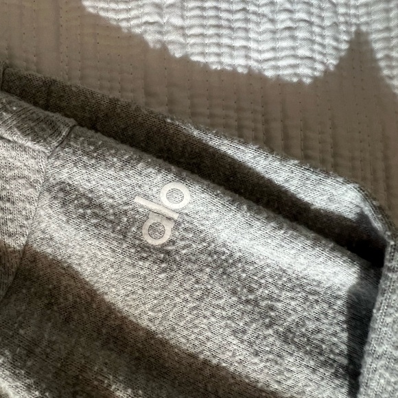 Alo gray pullover long sleeve - Picture 4 of 7